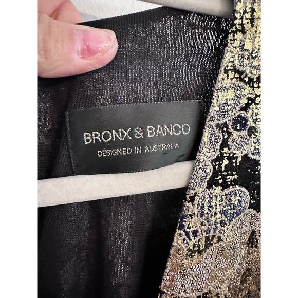 Bronx & Banco Women's Floral Print V-neck Knee-Length ruched  Dress Size Large - Picture 12 of 12